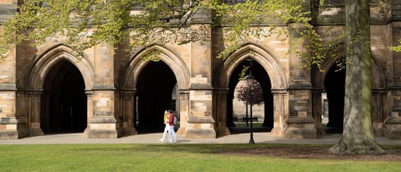 Аркады кампуса University of Glasgow